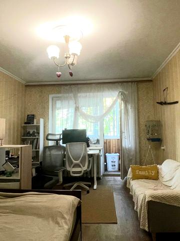 Добровольців пров., 6