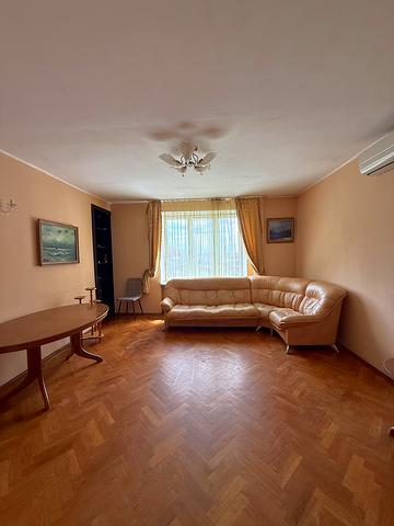 Лесі Українки бульв., 9-В