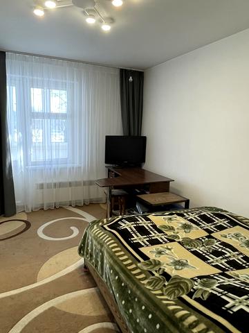 Заводська, 7