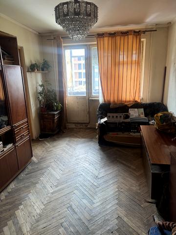 Вячеслава Липинського вул. (), 3