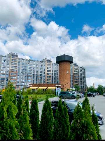Домбровського вул., (Будинок 3)