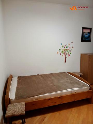 Молодіжна вул., 44/44а
