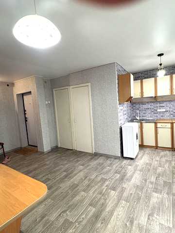 Миколаївська вул., 25