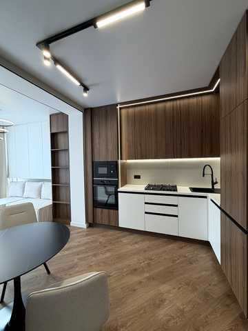 Мартинова просп., (вул. Боголюбова, 48)