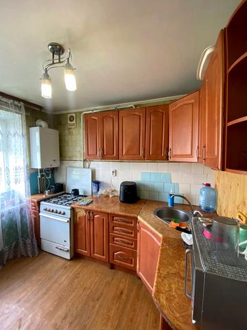 Євгена Коновальця вул., 120