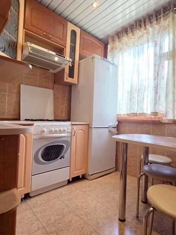 Романа Атаманюка вул., 51