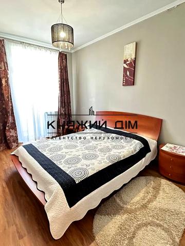 Євгена Коновальця вул. (Щорса), 32-Г