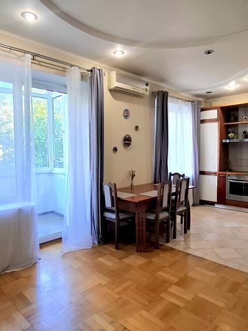 Митрополита Василя Липківського вул. (Урицького), 40