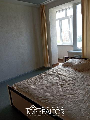 Науки просп. (Леніна), 21а