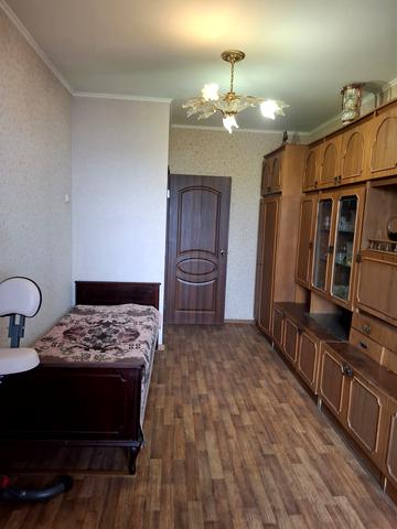 Нескорених вул., 30