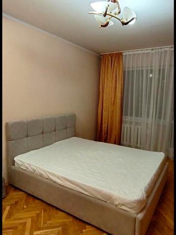 Озерна вул., 24