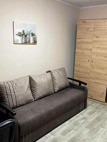 Дмитра Павличка просп., 7