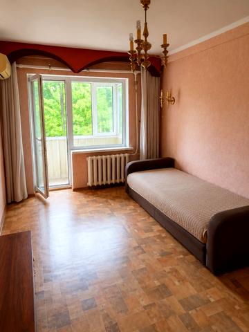 Богдана Хмельницького просп. (Героїв Сталінграда), 114