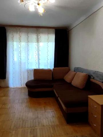 Джона Маккейна вул. (Івана Кудрі), 35-Б