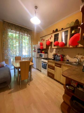Володимира Кубійовича вул., 34