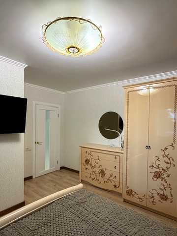 Покровська вул. (Жовтнева), 25