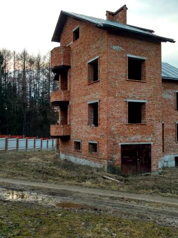 Лесі Українки, 13