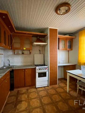 Михайла Котельникова вул., 7