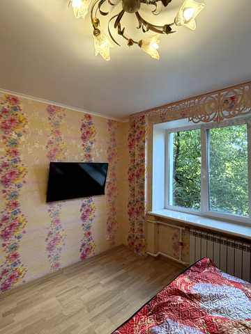 Покровська вул. (Жовтнева), 25