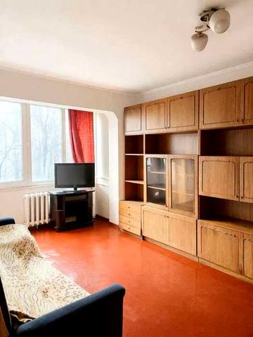 Оболонський просп., 5