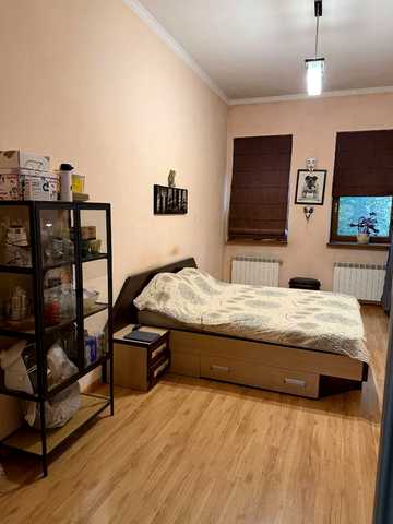 Ветеранів вул., 4