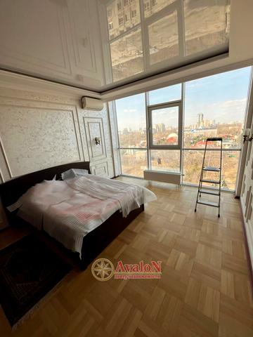 Французький бульв., 60б