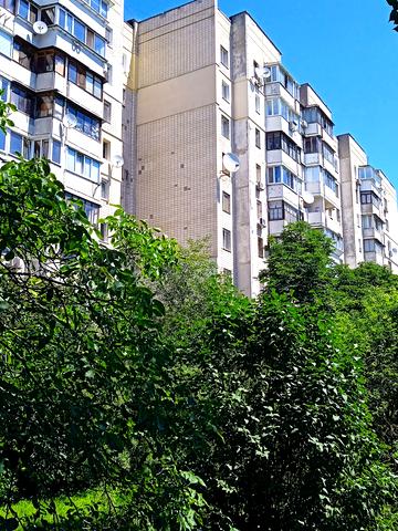 Автозаводська вул., 5