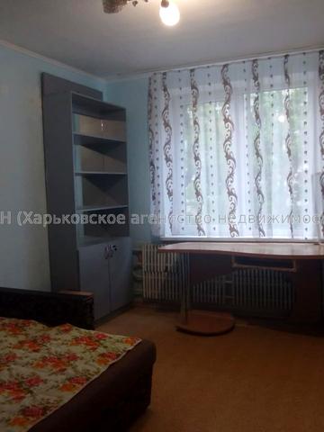 Амосова вул. (Корчагінців), 36