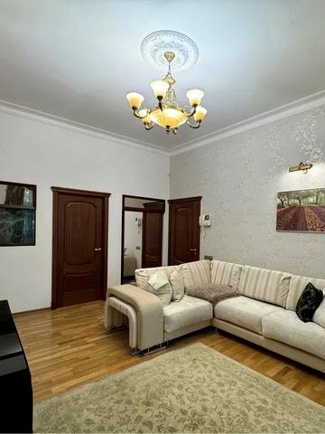 Заньковецької вул., 5/2