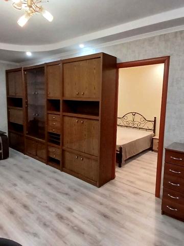 Миколи Василенка вул., 8