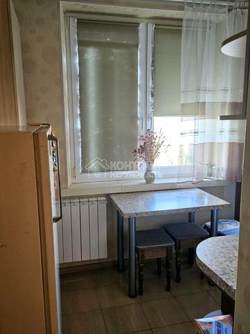 Амосова вул. (Корчагінців), 38