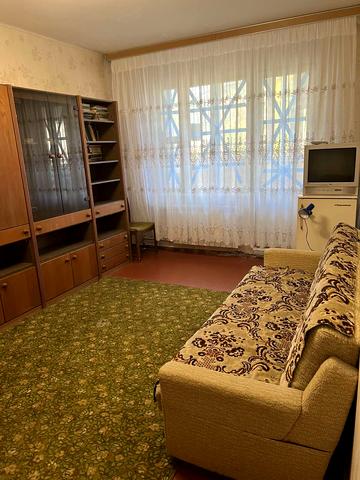 Європейського Союзу просп. (Правди), 62-Б