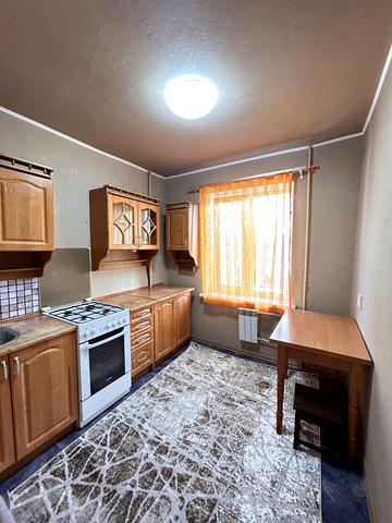 Захарівська вул., 3