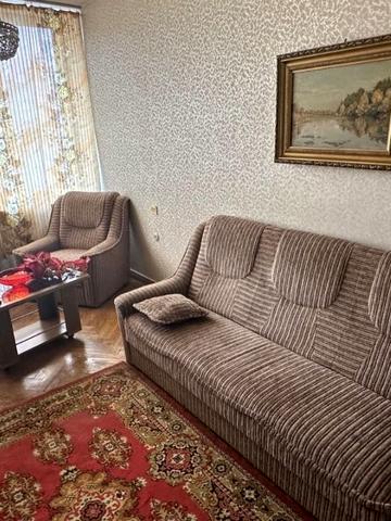 Лесі Українки бульв., 24