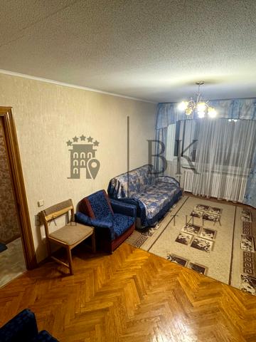 Павла Тичини просп., 6