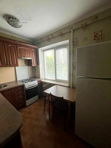 Валерія Лобановського просп. (Червонозоряний), 31