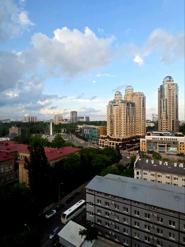 Сонячна вул., 1б