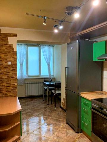 Сортувальна вул., 4