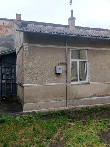 Добрівлянська, 20
