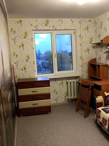Вацлава Гавела бульв. (Івана Лепсе), 42