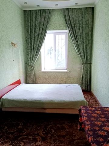 Головківська вул., 1