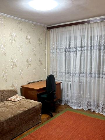 Героїв Десантників вул., 15
