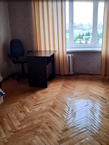 Карела Чапека вул. (Юліуса Фучика), 8