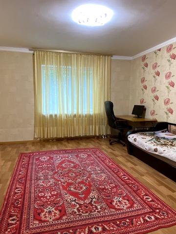 Коцюбинського вул., 8