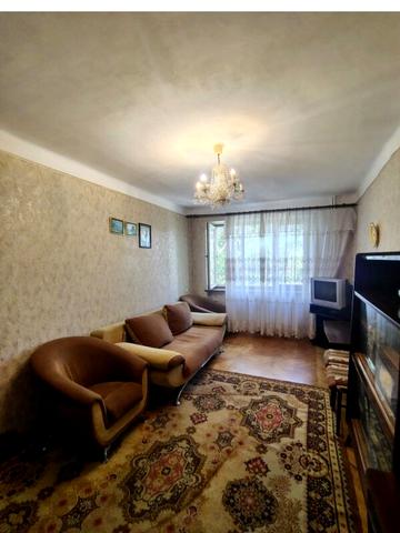 Академіка Корольова вул., 2