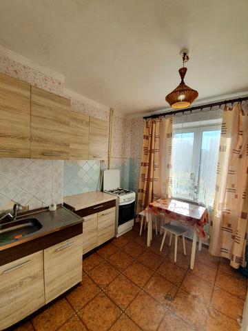 Академіка Корольова вул., 112