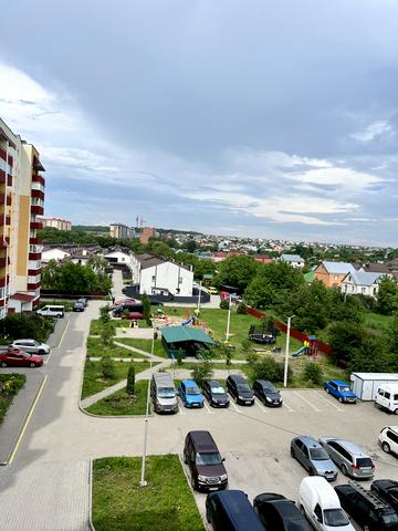 Героя України Дмитра Крамара вул., (Будинок)