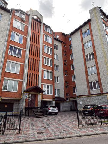 Бічна Мостова вул., 6