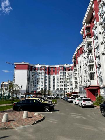 Єдності вул., 5