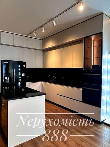 Олегівська вул., 1